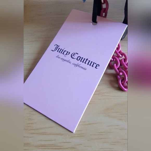 JUICY COUTURE Pink Heart Zip Around Wristlet - Picture 2 of 7